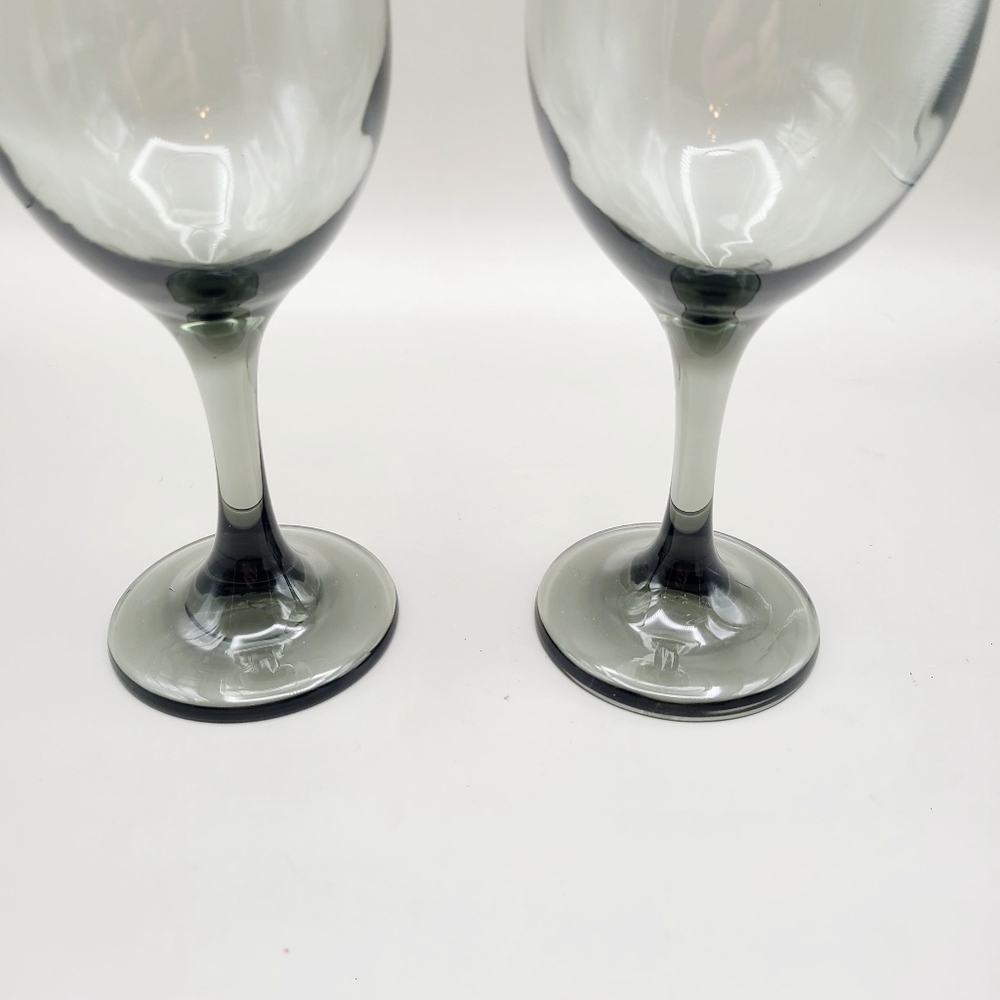 Smokey Wine Glasses, Set of 2 - Picture 3 of 4